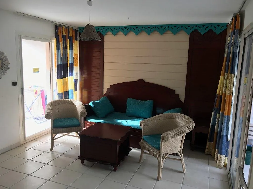 Hameau De Beauregard A Sainte Anne Apartment